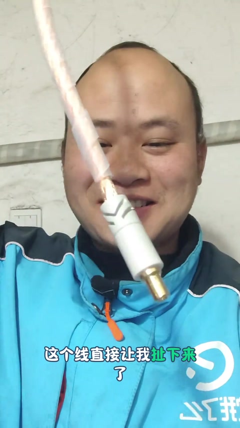 焊笔缝碰正极 · 01:24