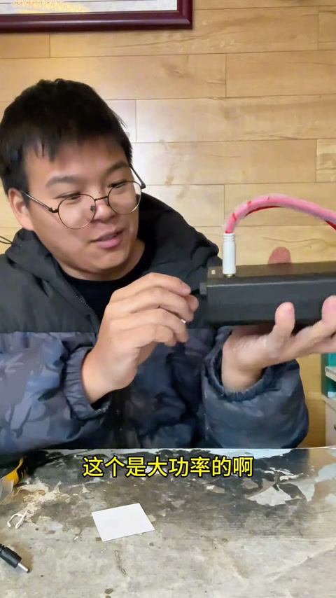 维修小李（学徒版） 的作品