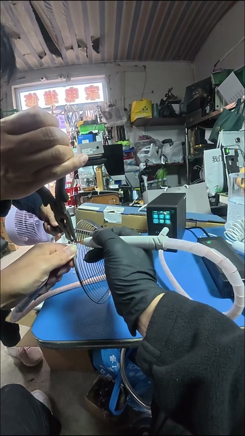 第一人称带你沉浸式体验修家电师傅的一天